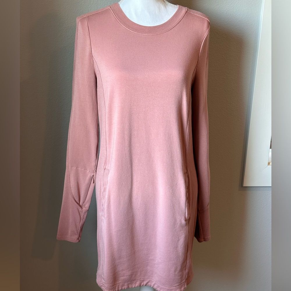 Athleta Balance Dress in dusty pink
